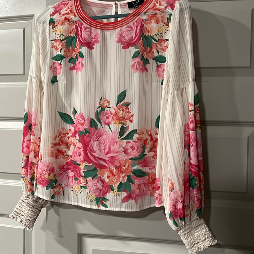 Vici floral shirt